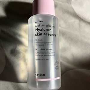 real complexion hyaluron skin essence